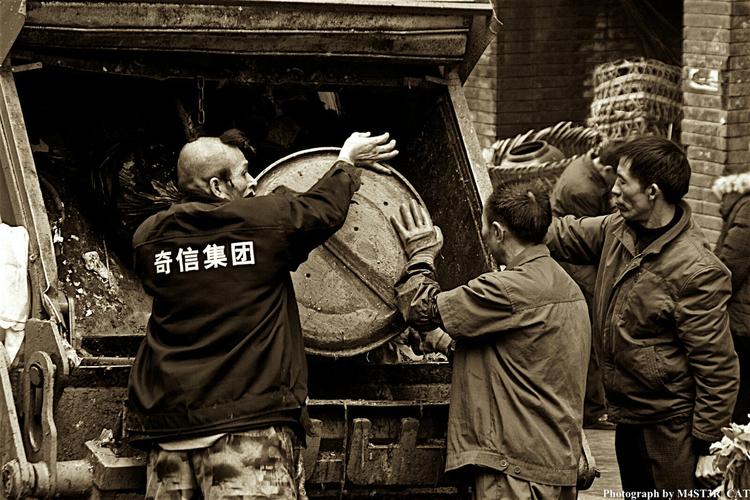 忙碌的节奏 奇信建设集团的奋进之路